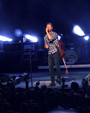 Dierks Bentley Moline
